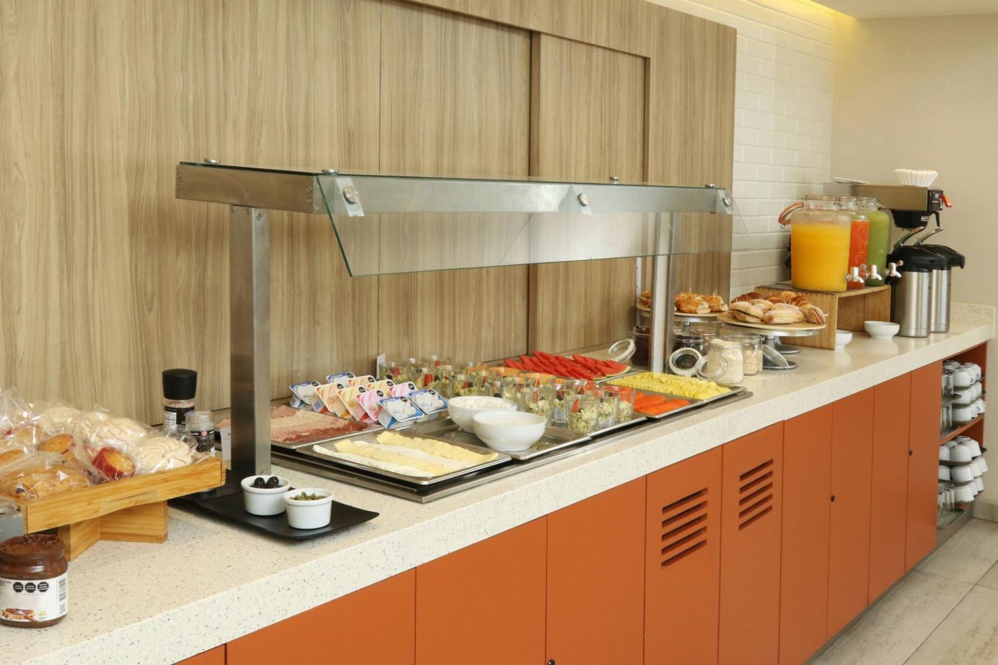 City Express Plus By Marriott بويرتو فالارتا المظهر الخارجي الصورة
