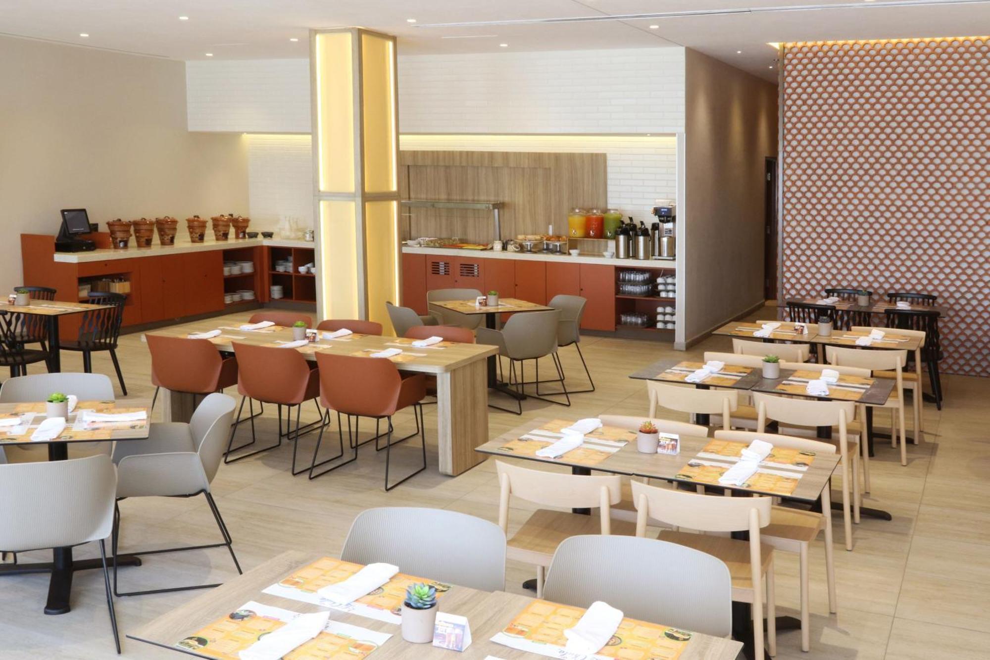 City Express Plus By Marriott بويرتو فالارتا المظهر الخارجي الصورة