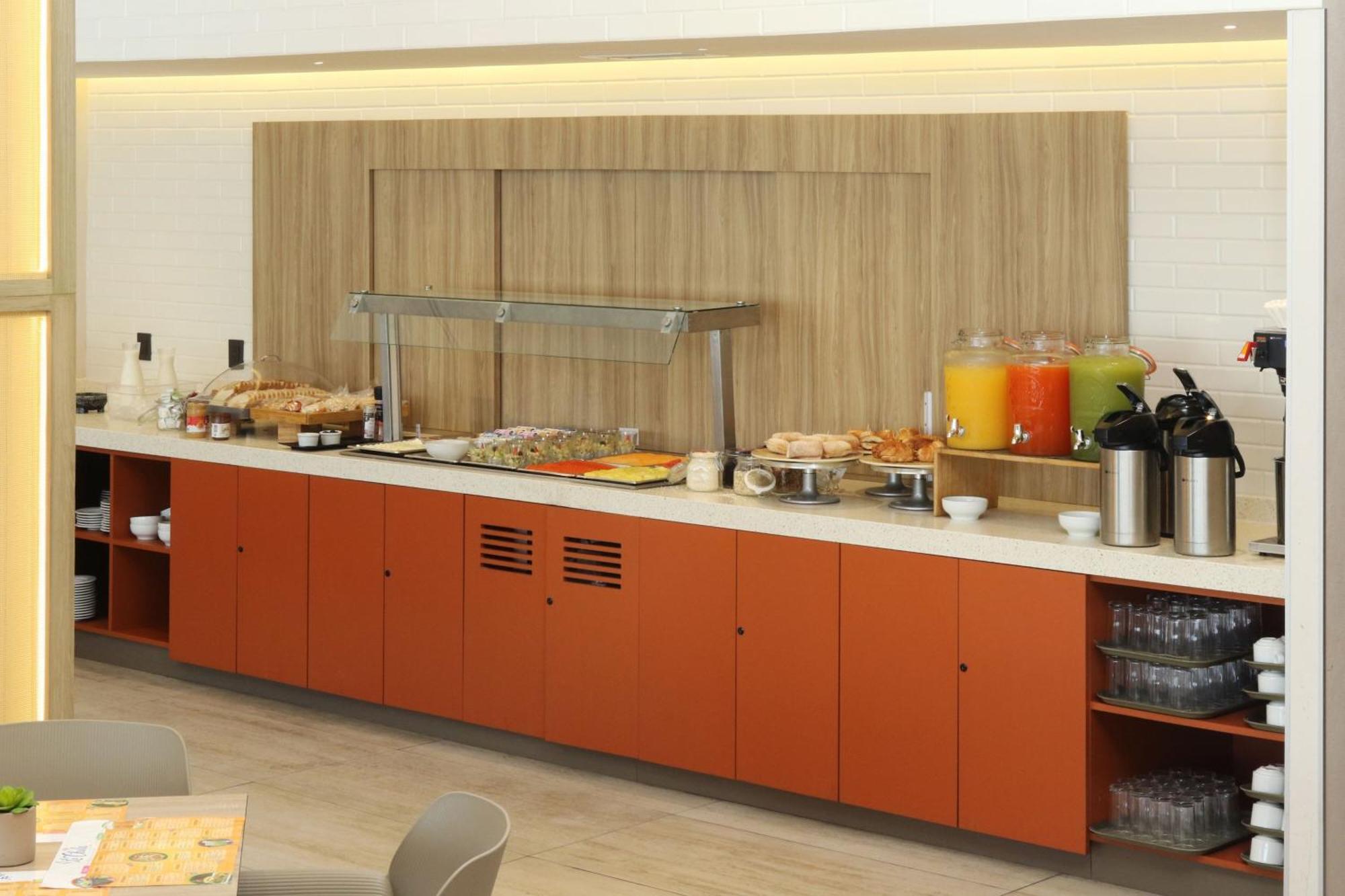 City Express Plus By Marriott بويرتو فالارتا المظهر الخارجي الصورة