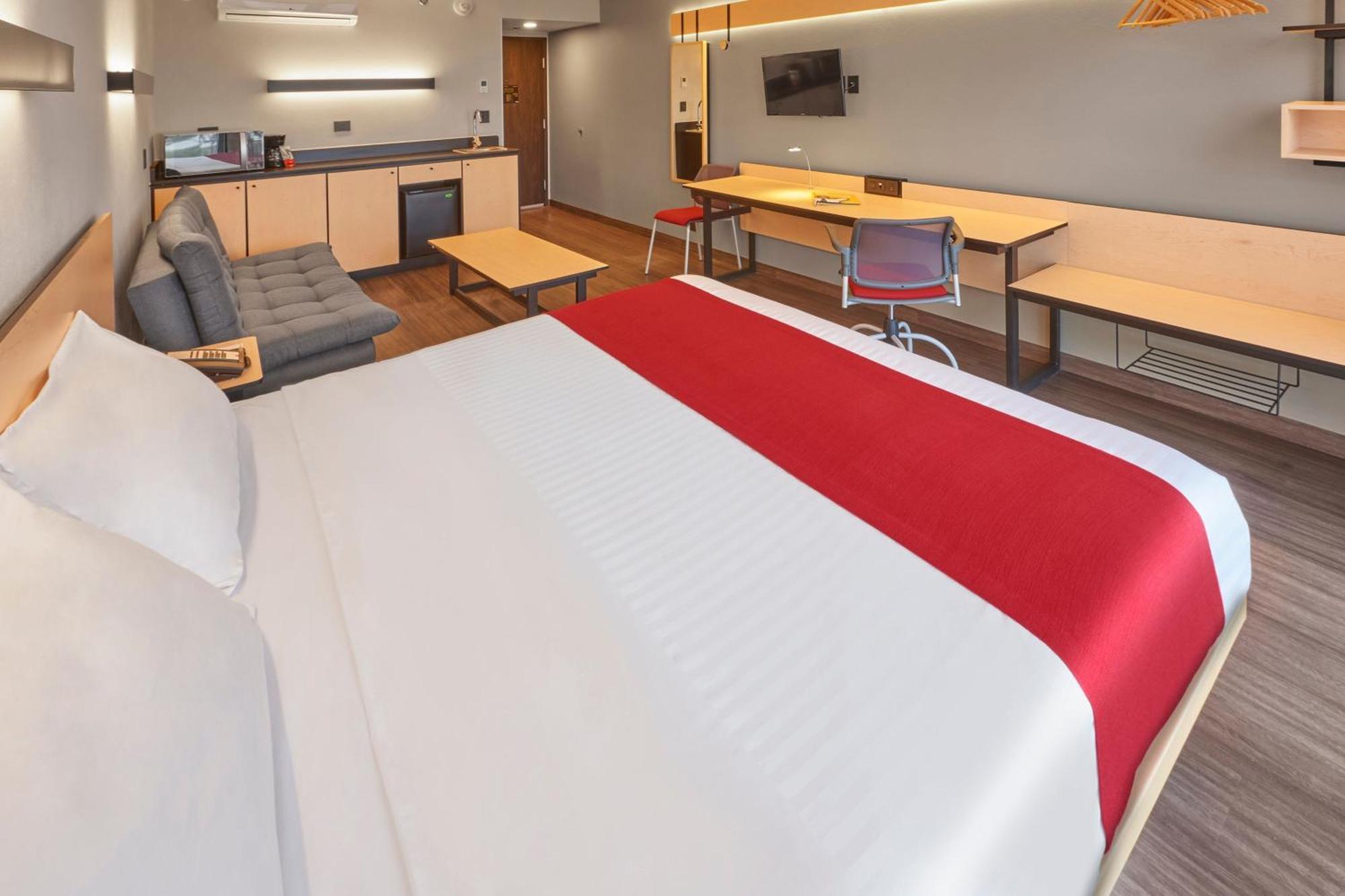 City Express Plus By Marriott بويرتو فالارتا المظهر الخارجي الصورة