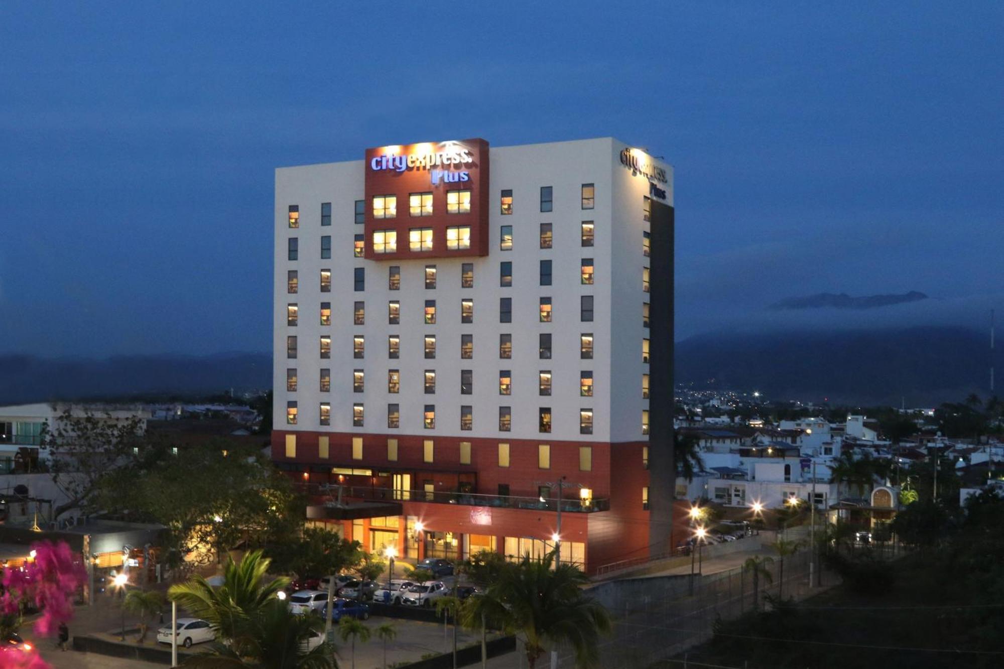 City Express Plus By Marriott بويرتو فالارتا المظهر الخارجي الصورة